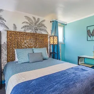 Privative Avec Piscine Et Jacuzzi. Maison d'hôtes Septfonds